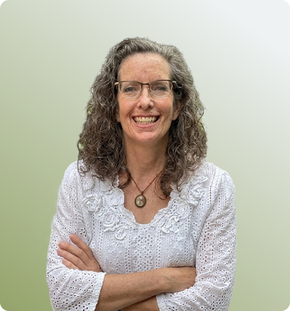 Evelyn, LMT at PalmLeaf Massage & Wellness